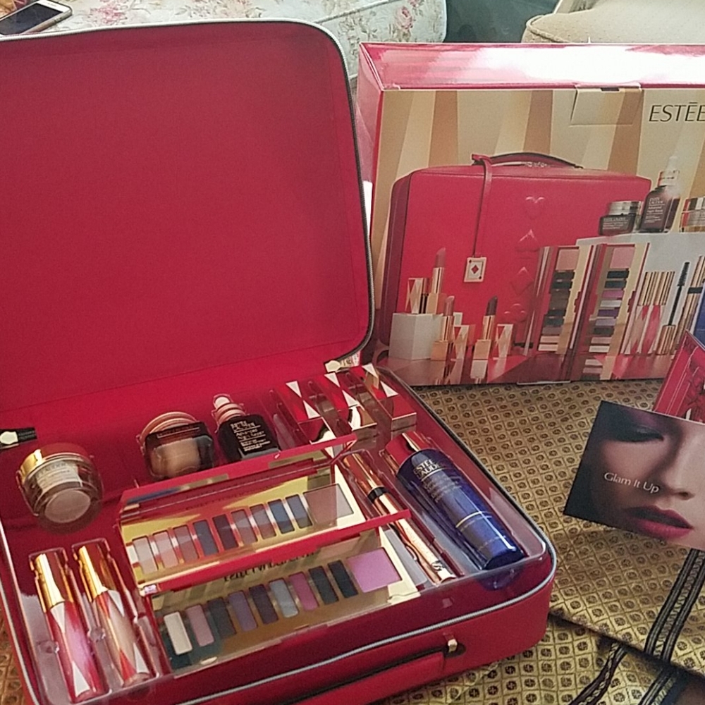 ESTEE LAUDER GIFT SET
